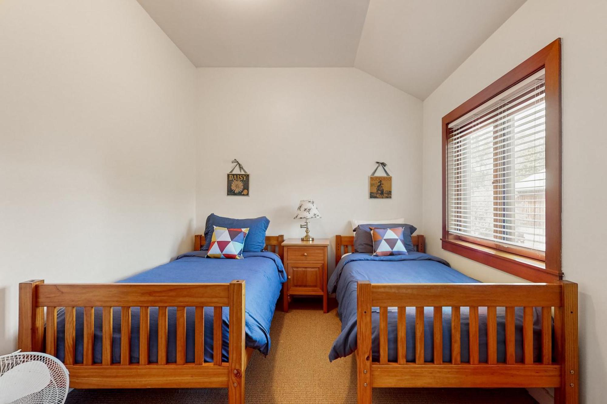 Willow Pond Aparthotel คูปวิลล์ ภายนอก รูปภาพ